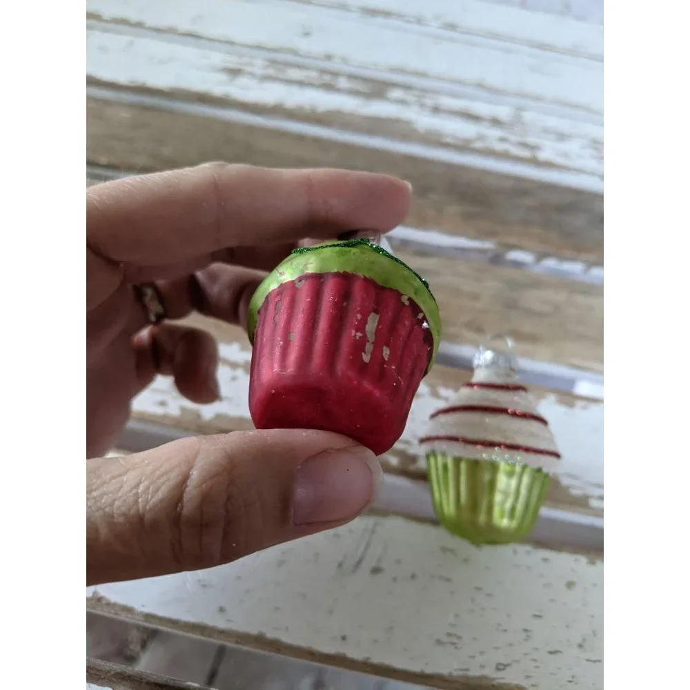 Green mini cupcake red bakery ornament Xmas‎ holida